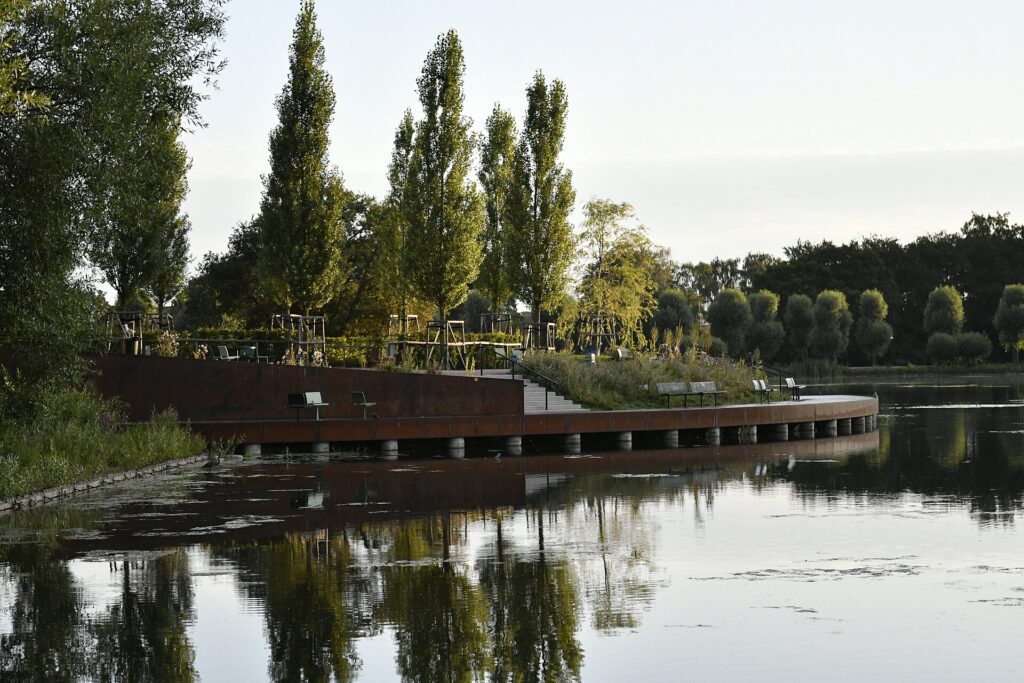 Dammen i Pildammsparken i Malmö en sommardag
