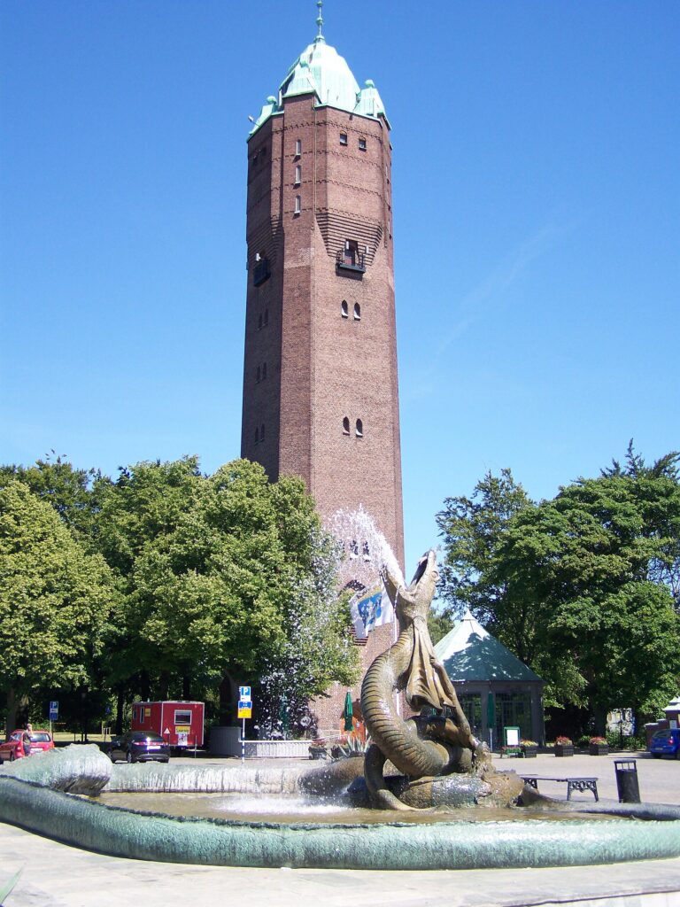 Vattentornet och springbrunnen i Trelleborg i Skåne